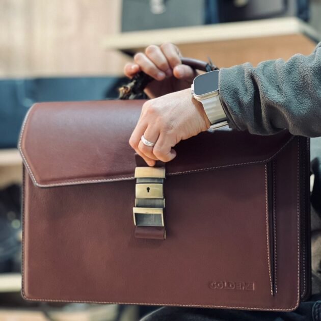 Cartable véritable cuir administratif golden